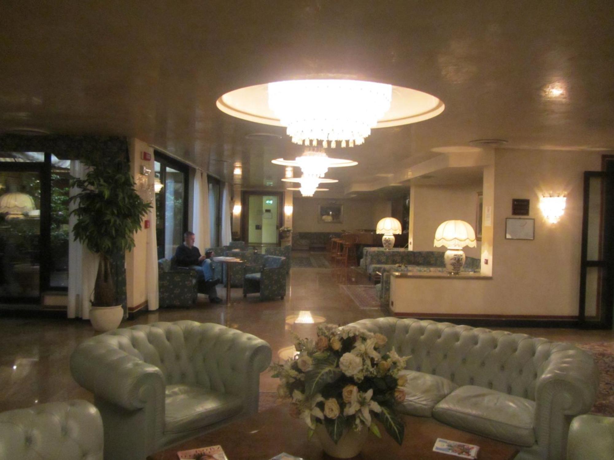 Hotel Leonardo Da Vinci Sassari Luaran gambar