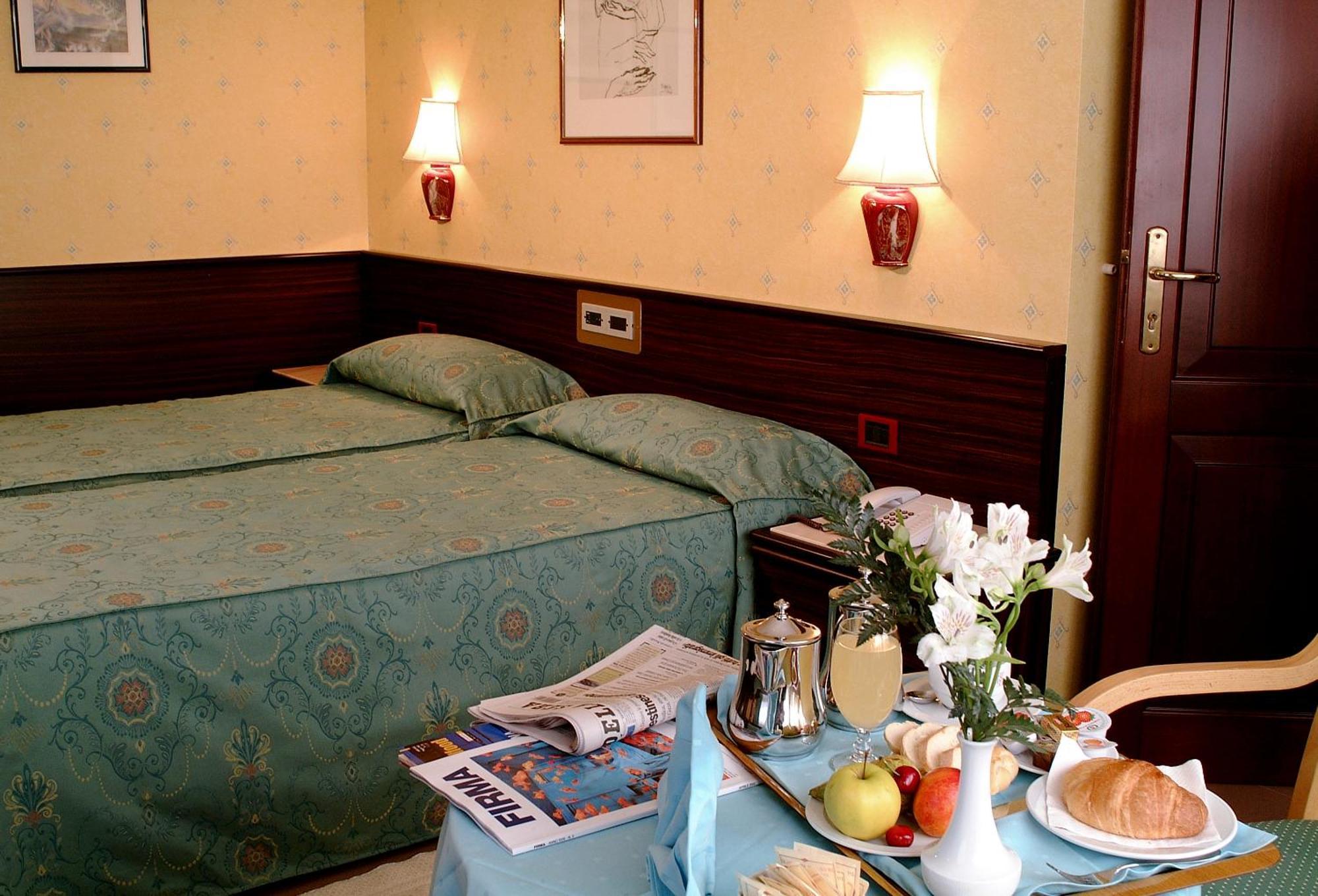 Hotel Leonardo Da Vinci Sassari Luaran gambar